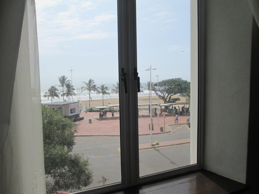 The Balmoral Hotel Durban Exterior photo